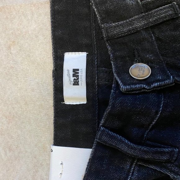 imjeans Low Rise Boyfriend Junior Size 0 Black Distressed Denim Jeans NWT - Picture 6 of 9